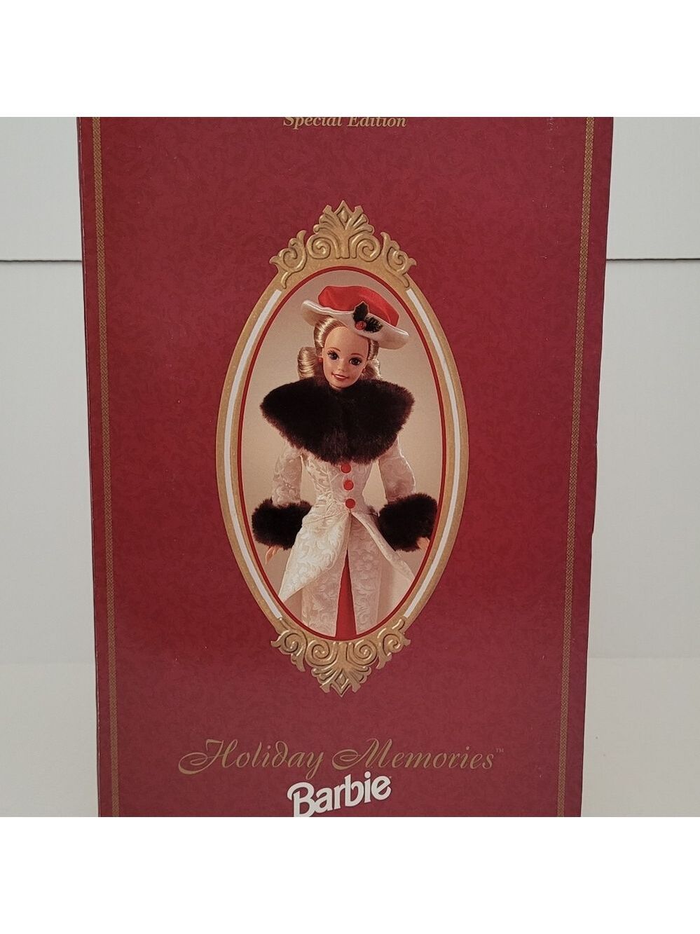 Vintage 1995 Hallmark Special Edition Holiday Memories Barbie #14106 - Picture 3 of 8
